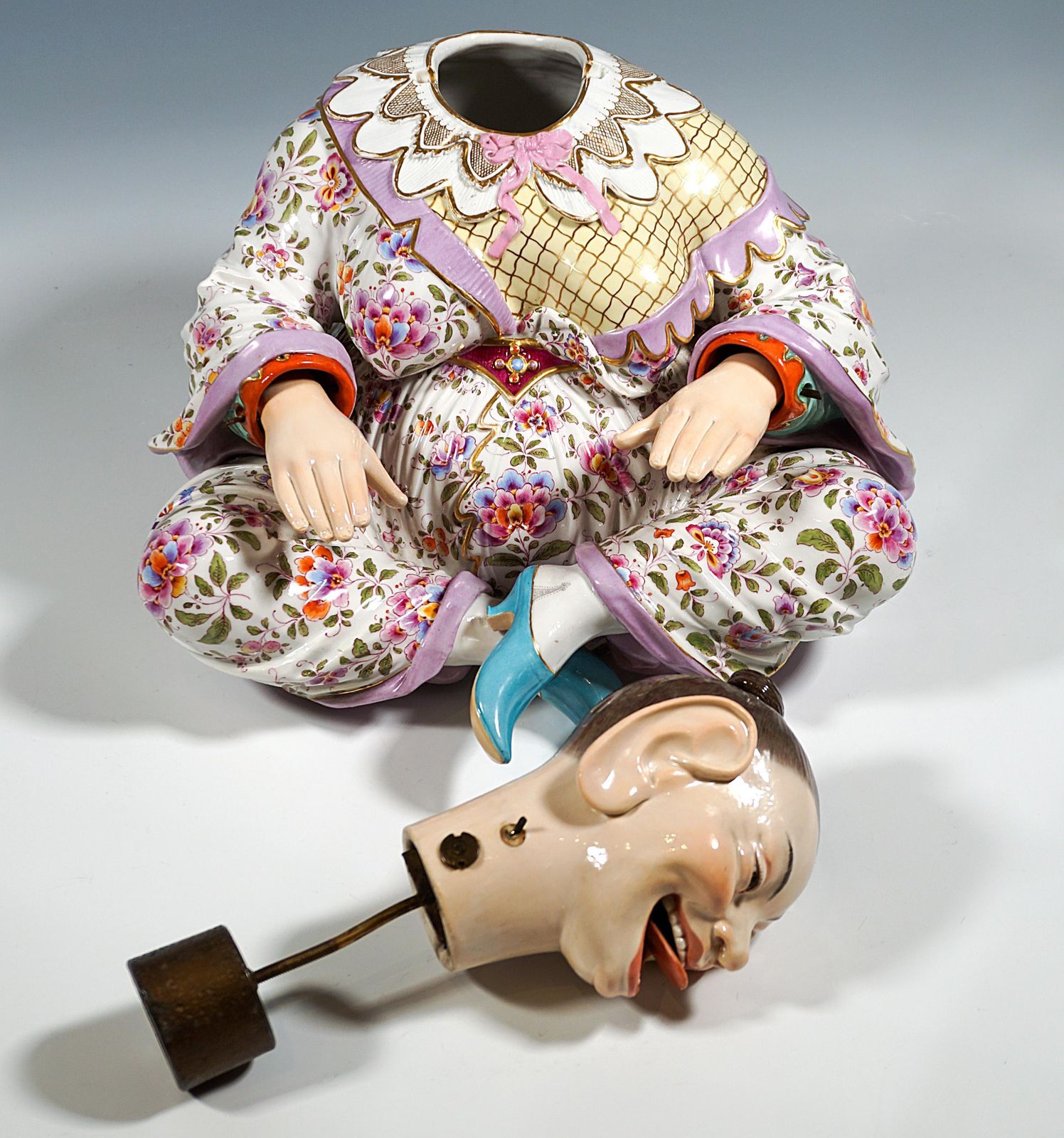 photo furniture Large Seated Meissen Porcelain Wiggling Pagoda, By J.J. Kaendler, Circa 1860