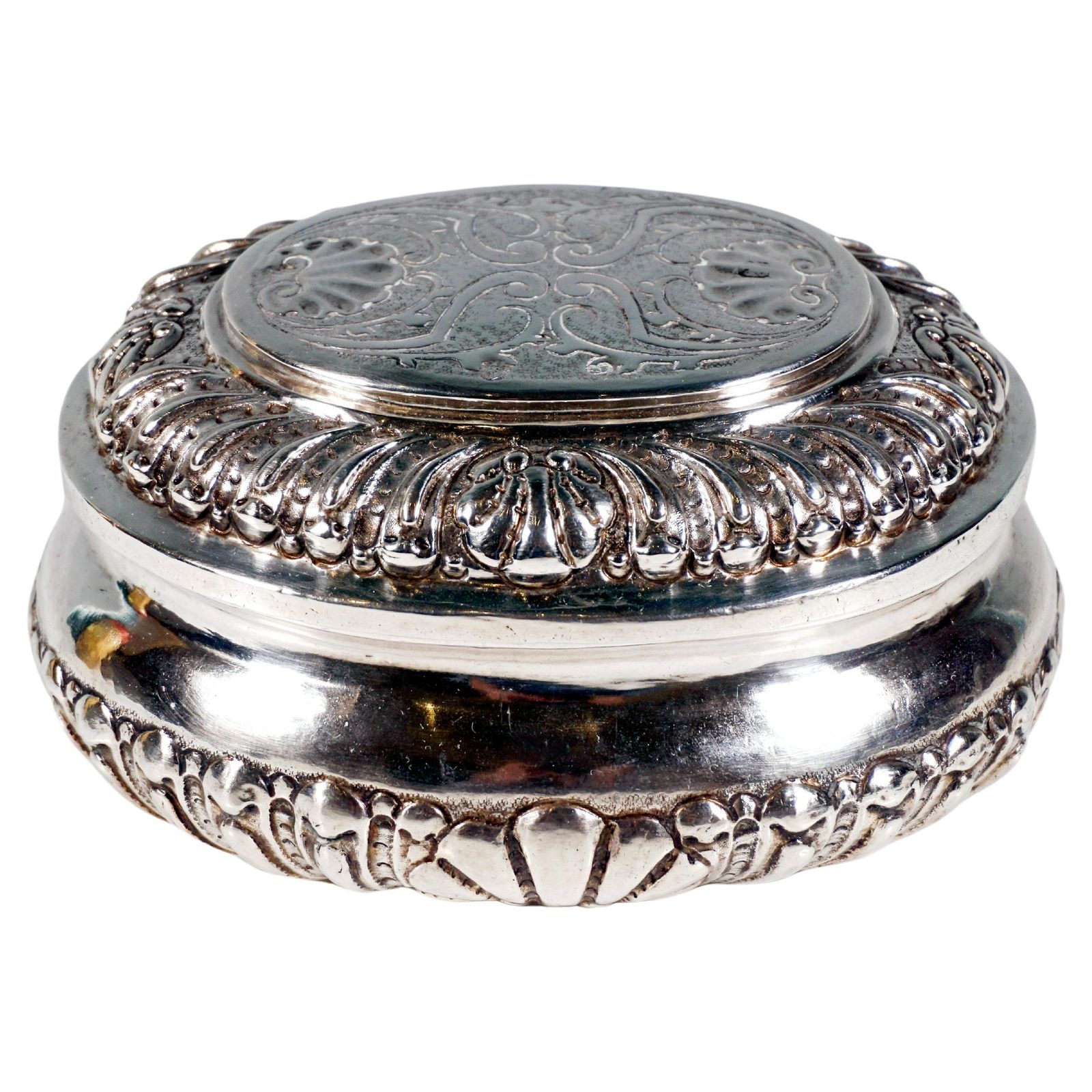 Antique Vienna Baroque Silver Sugar Box, By Zacharias Fayll, 1705/1715