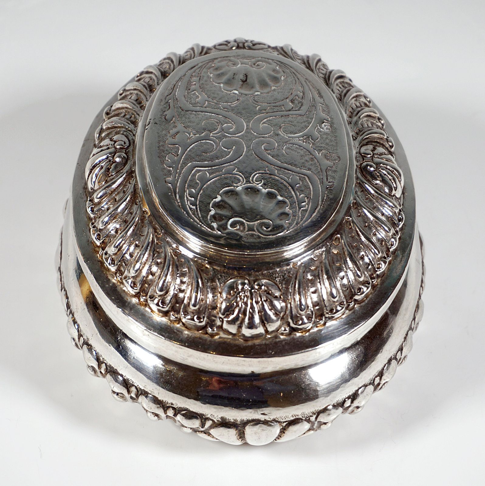 Antique Vienna Baroque Silver Sugar Box, By Zacharias Fayll, 1705/1715 photo for sale