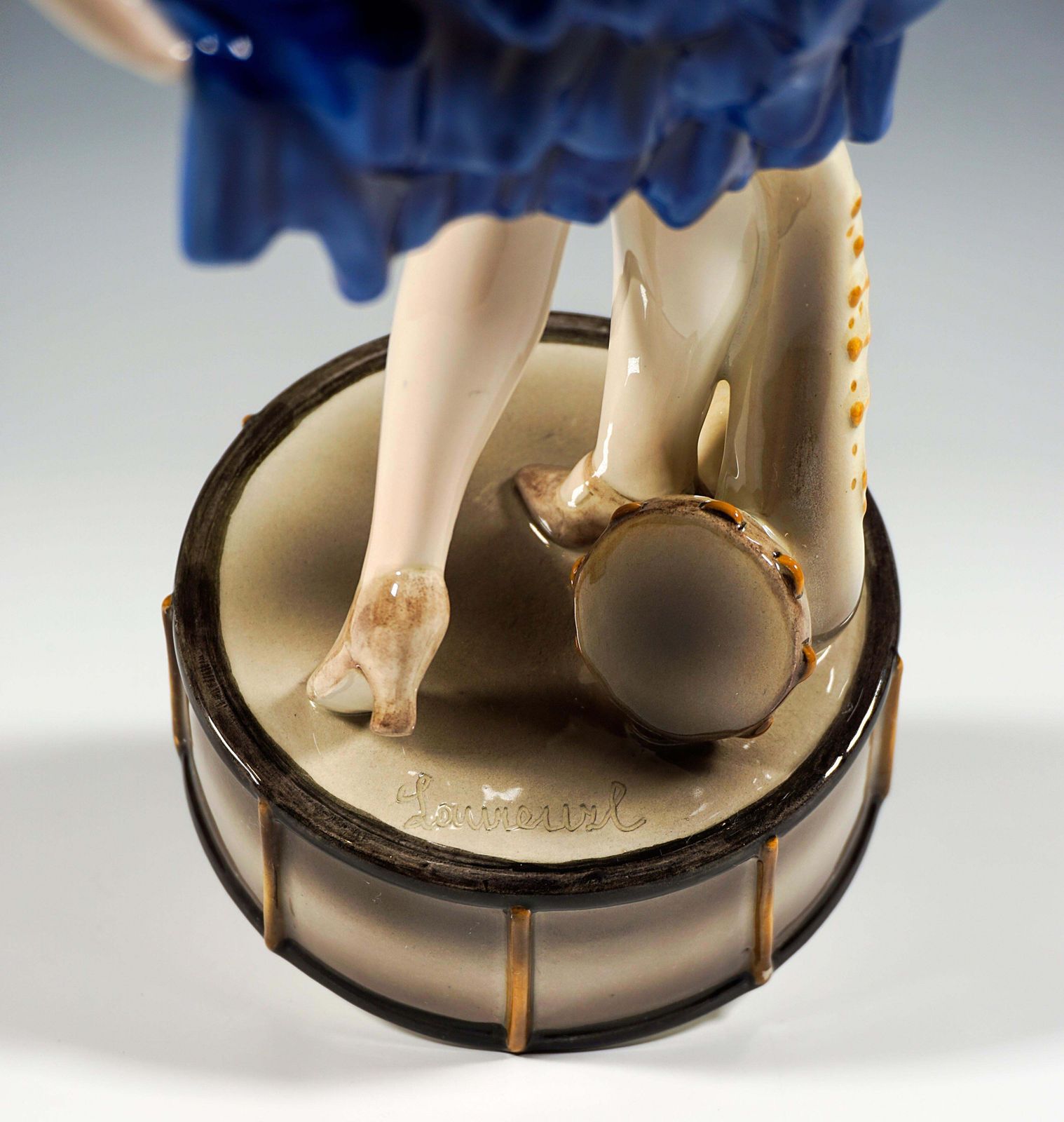 Goldscheider Art Déco Dancer Posing On Drum, By Josef Lorenzl, Around 1926 photo 2878.0