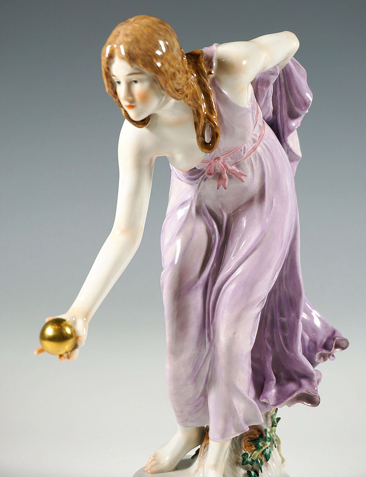 Meissen Art Nouveau Figurine, Young Lady Ball Player By Walter Schott, Ca 1940 photo 3837.0