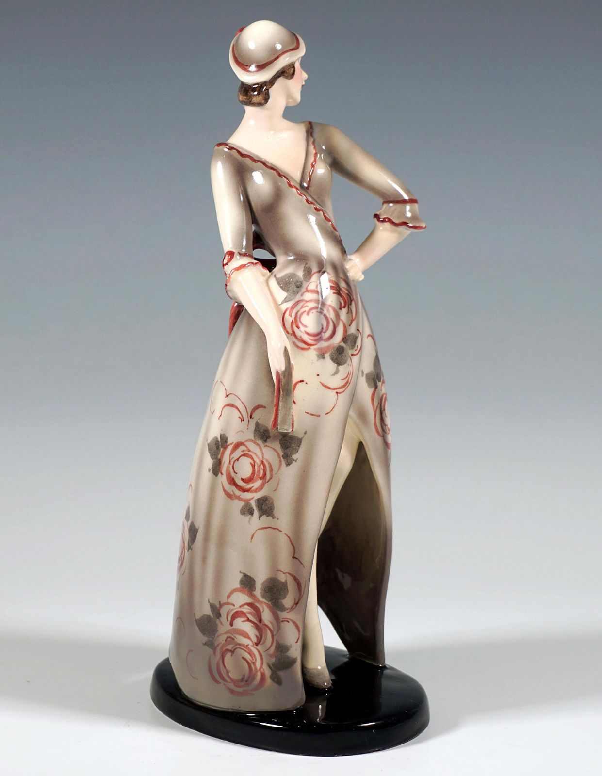 Goldscheider Vienna Art Déco Figure Elegant Lady Posing, By Claire Weiss, C 1931 photo Home Decor