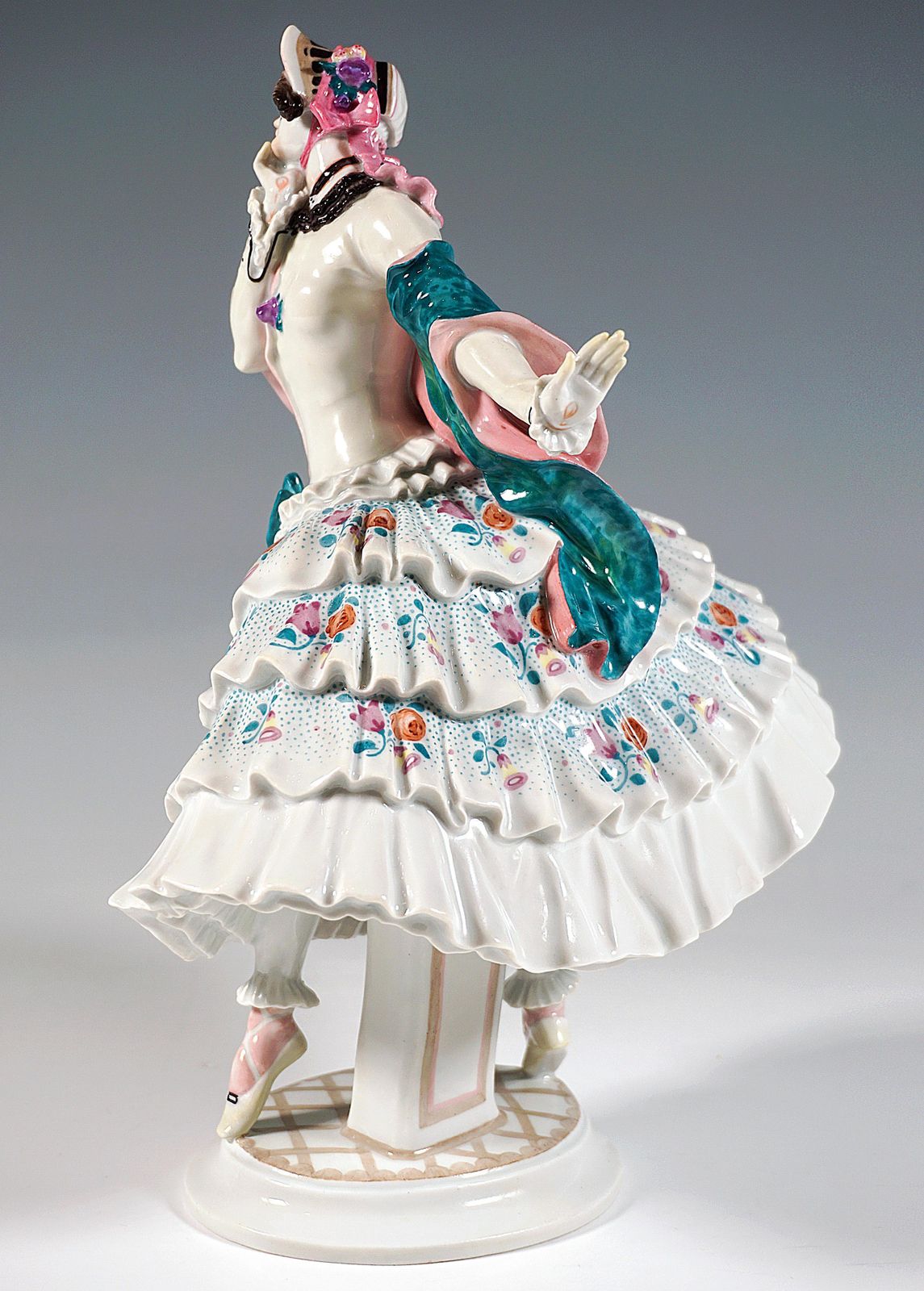 Meissen Figurine 'Estrella', Russian Ballet 'Carnival', By Paul Scheurich, 20th photo vinterior