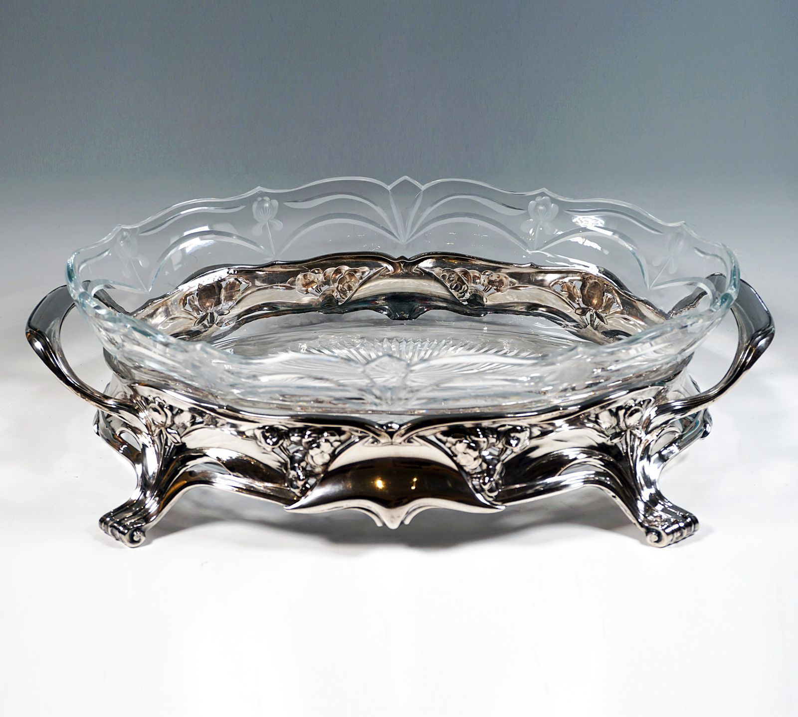 Art Nouveau Silver Jardinière, Bruckmann & Sons For Lazarus Posen Germany C 1900 photo furniture