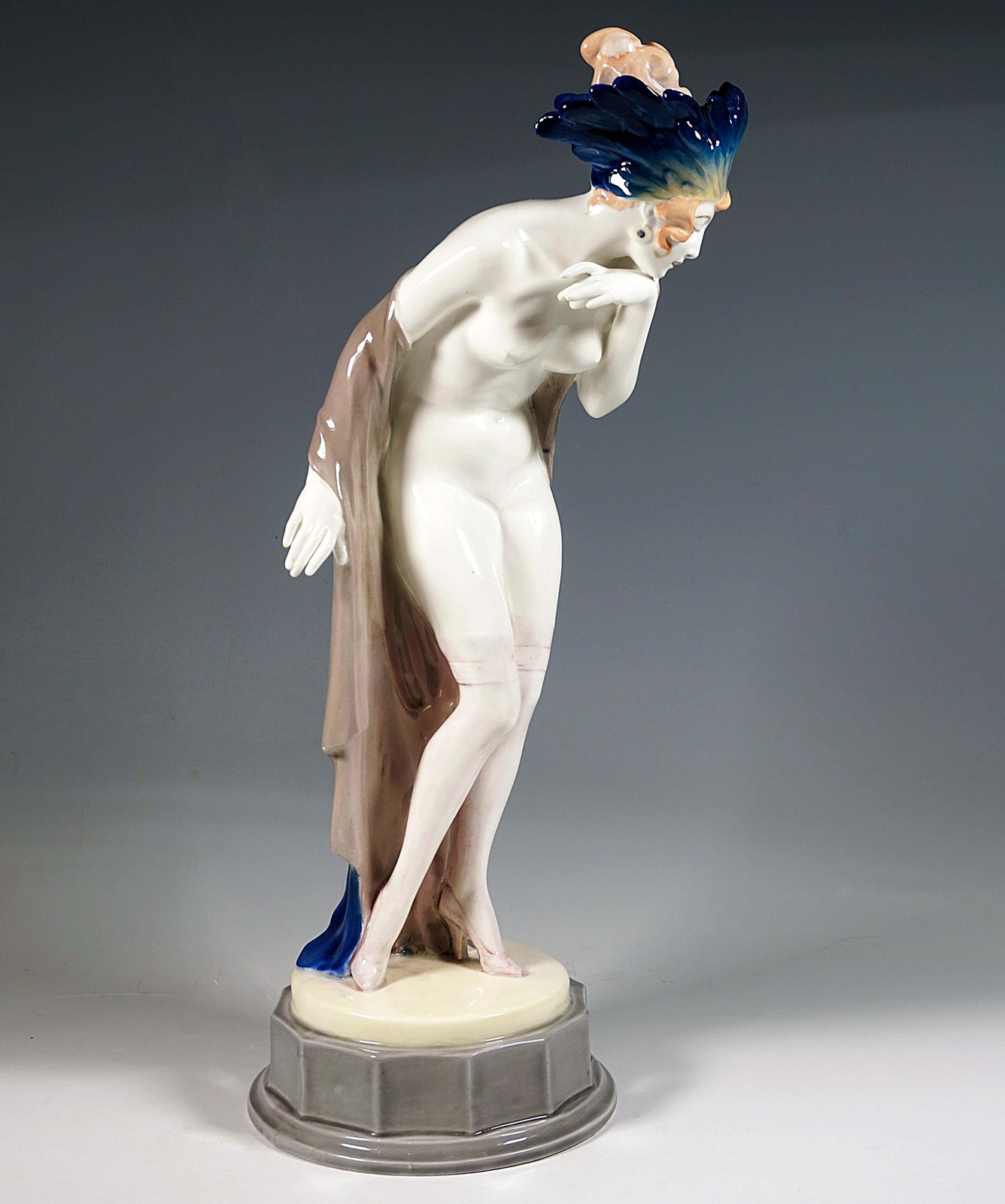 Goldscheider Art Déco Figure 'Fascination', Dancer With Headdress By W. Thomasch photo for sale