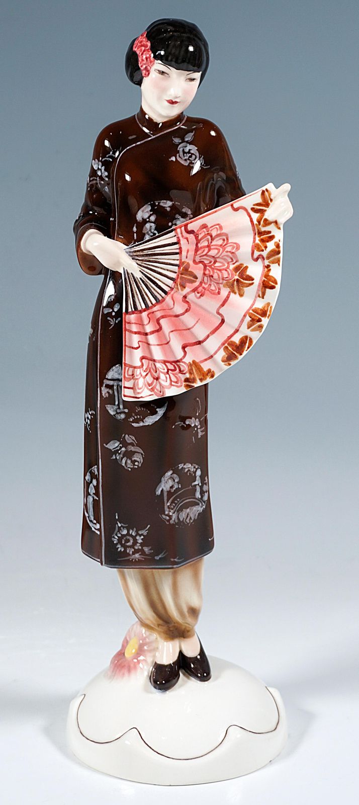 Goldscheider Vienna Figurine, Lady In Japanese Costume, By Josef Lorenzl, C1931 photo 2931.0