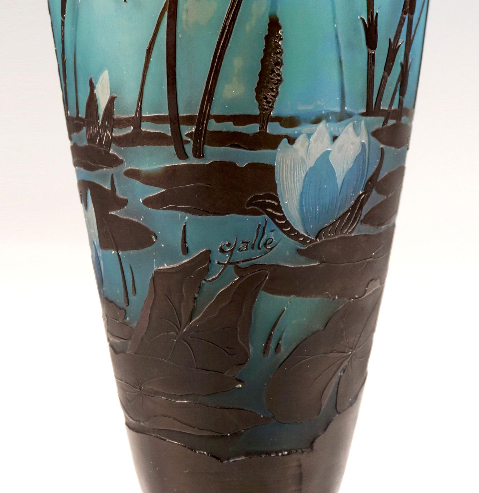 Large émile Gallé Art Nouveau Cameo Vase, Iris And Lily Pond, France, Ca. 1906 photo buy