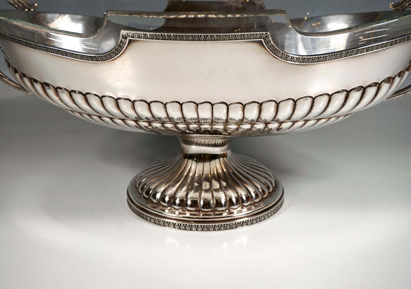 Silver Jardiniere With Swan Busts And Glass Liner, Pietrasanta & C., Italy, 1950 photo vinterior