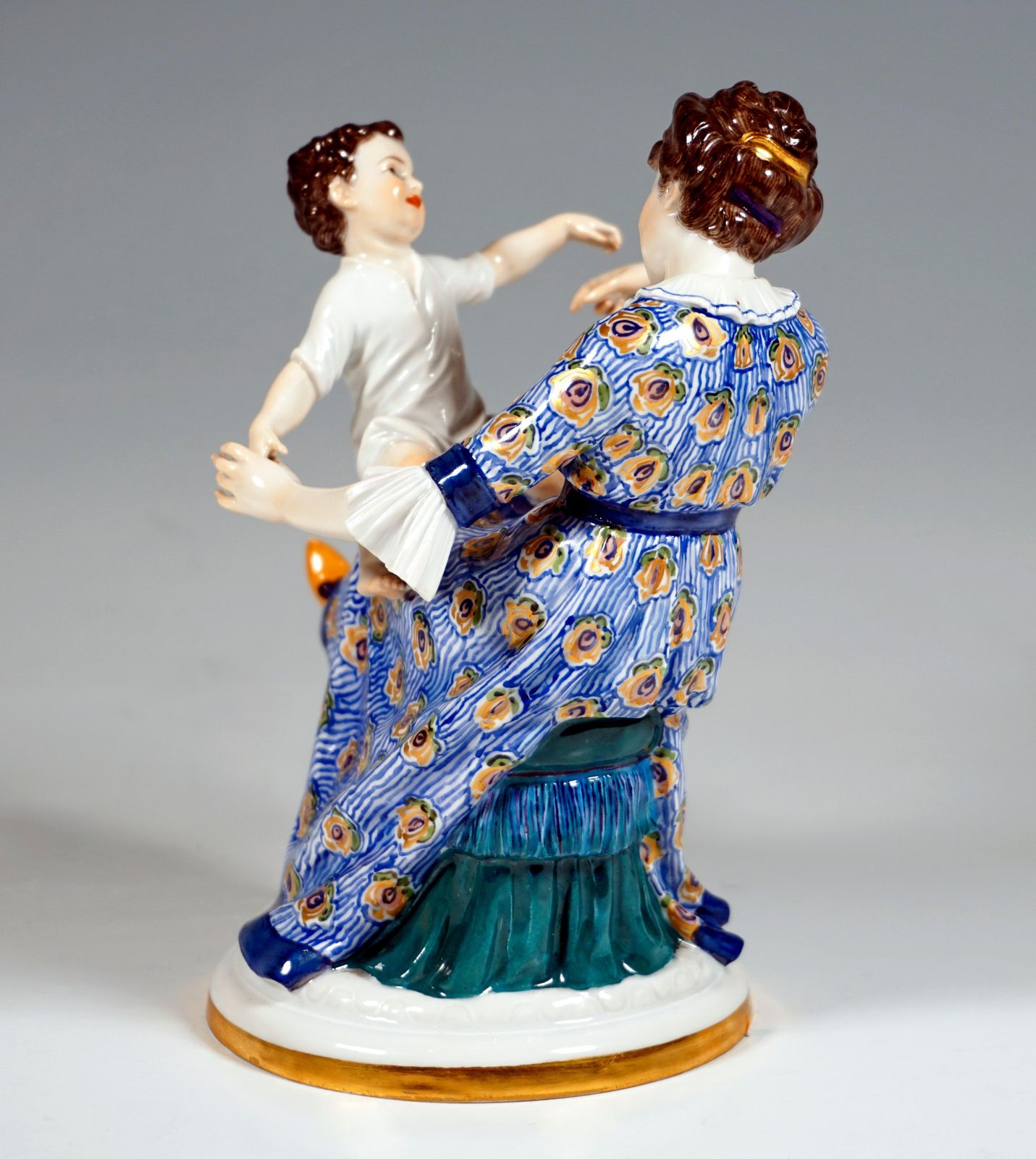 Art Nouveau Group 'Mother With Child', By Paul Helmig, Meissen Germany, Ca 1912 photo Home Decor