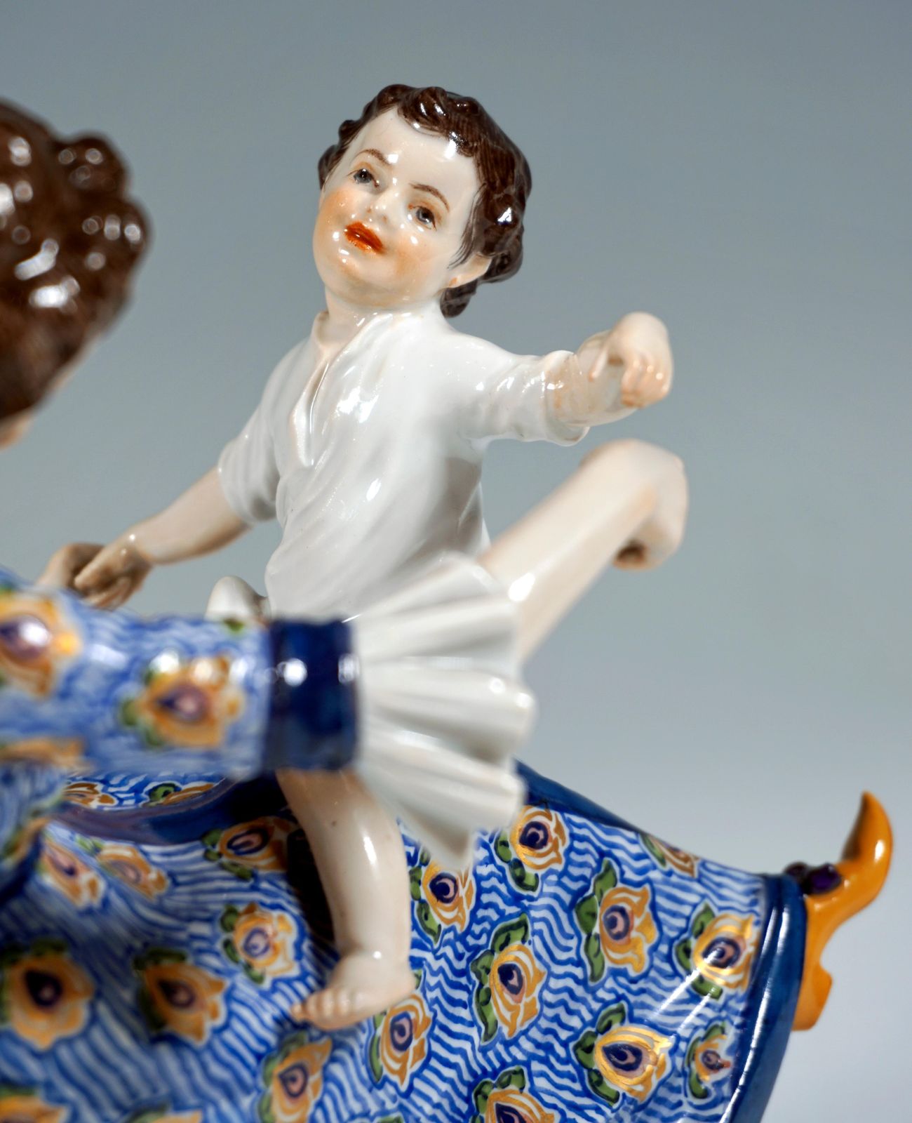 Art Nouveau Group 'Mother With Child', By Paul Helmig, Meissen Germany, Ca 1912 photo buy