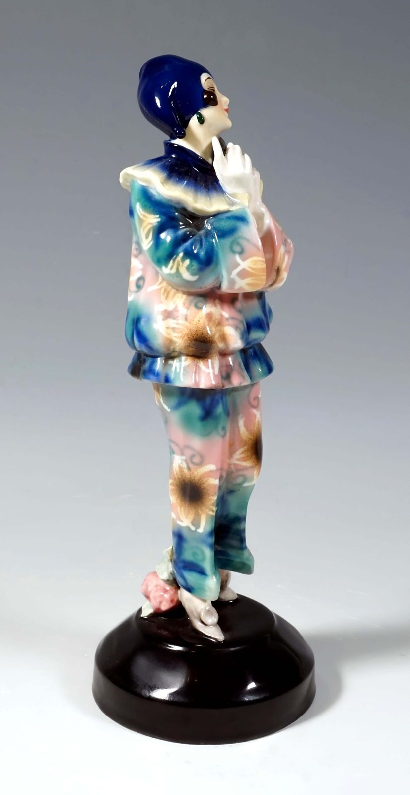 Goldscheider Art Deco Figurine 'Pierrette' By Dakon & Lorenzl, Circa 1925 photo for sale