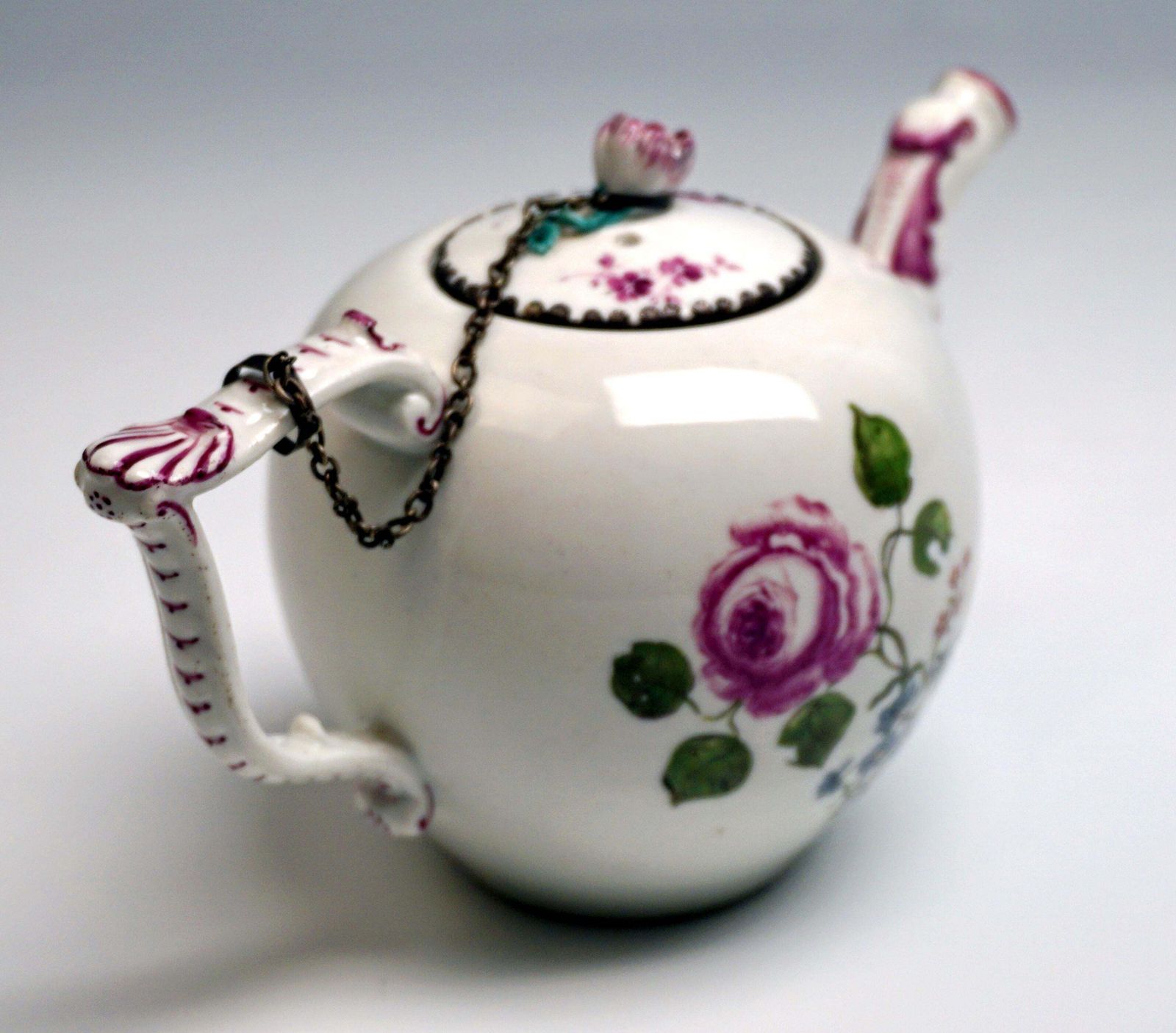 Meissen Tea Pot With Animal Spout And Flower Decoration Rococo Period Circa 1740 photo vinterior