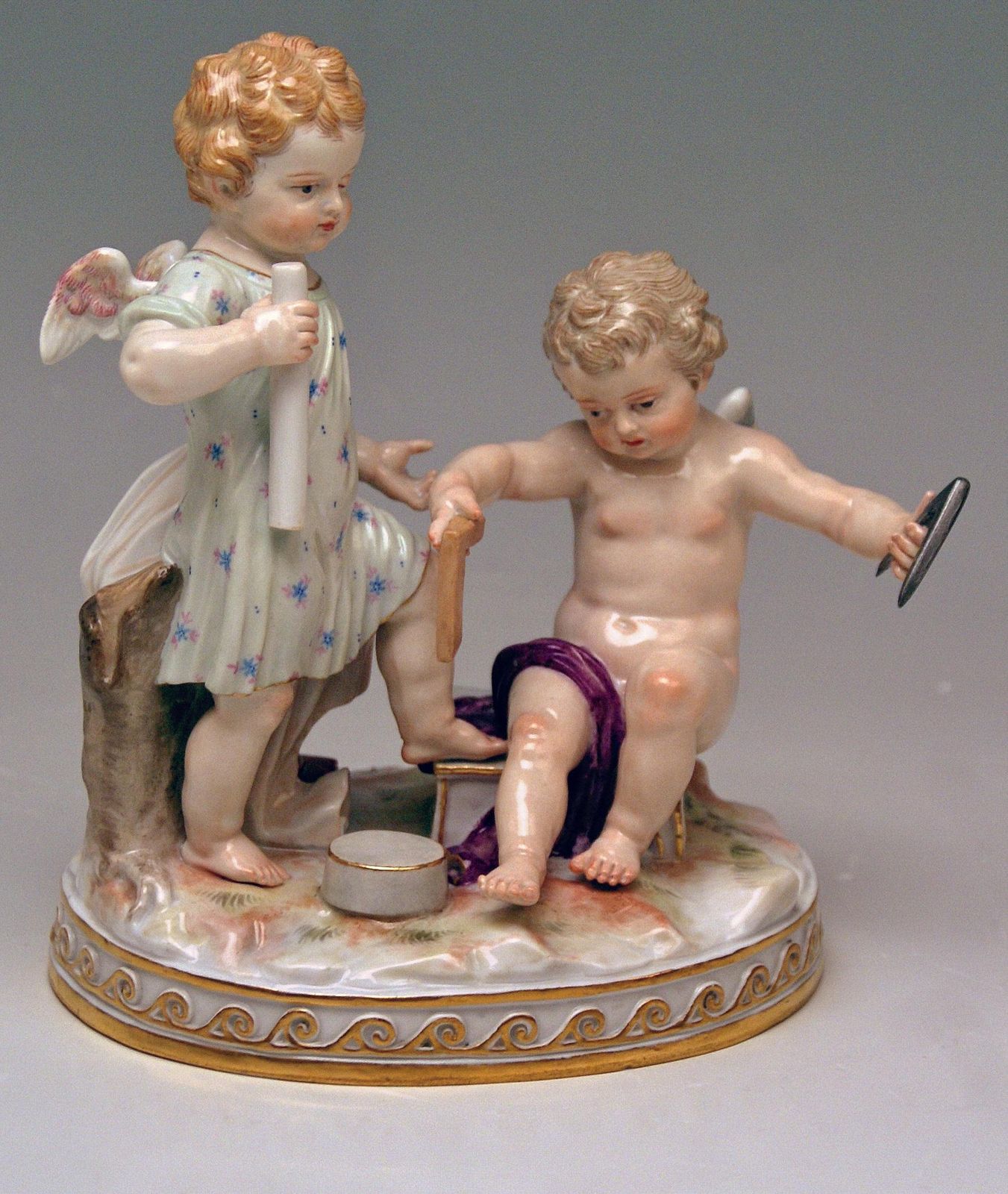 Meissen Figurines Cherubs Allegory Of Geometry Model C47, Acier Made Circa 1870 photo furniture
