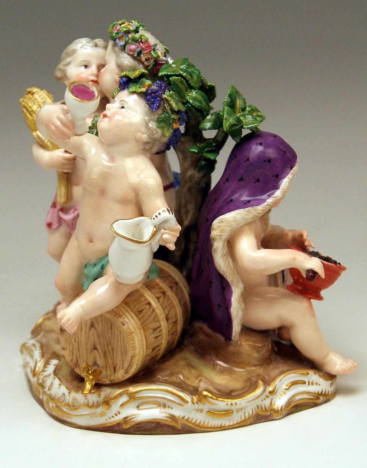 Meissen Cherubs Four Seasons Figurines Model 1068 Kaendler Made, Circa 1870 photo for sale