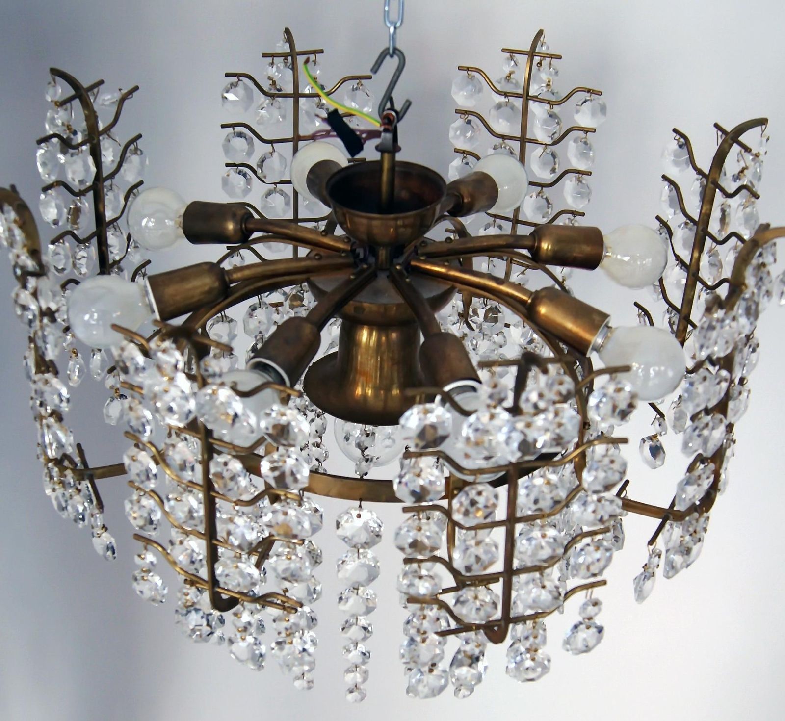 photo furniture Stunning Crystal Glass Chandelier Nine Bulb Sockets Bakalowits Vienna, 1950