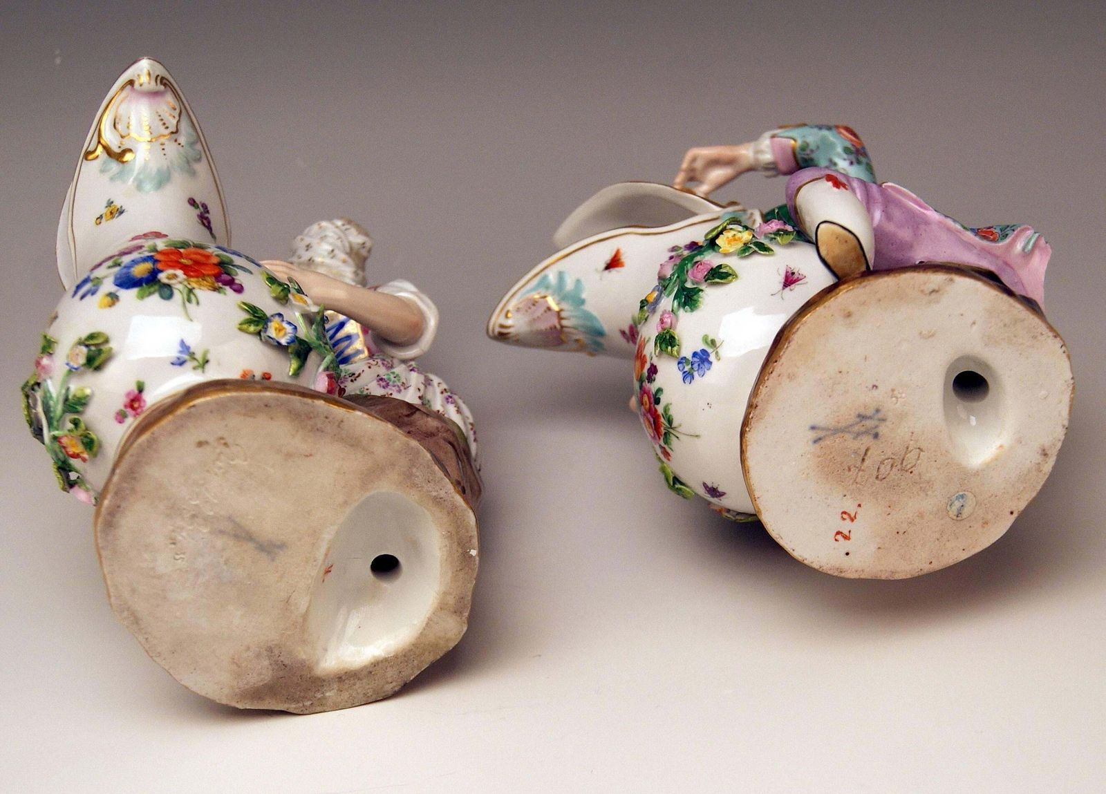 Meissen Pair Of Figurines With Jug Pitcher By Eberlein Models 1234 907 Made 1850 photo vintage