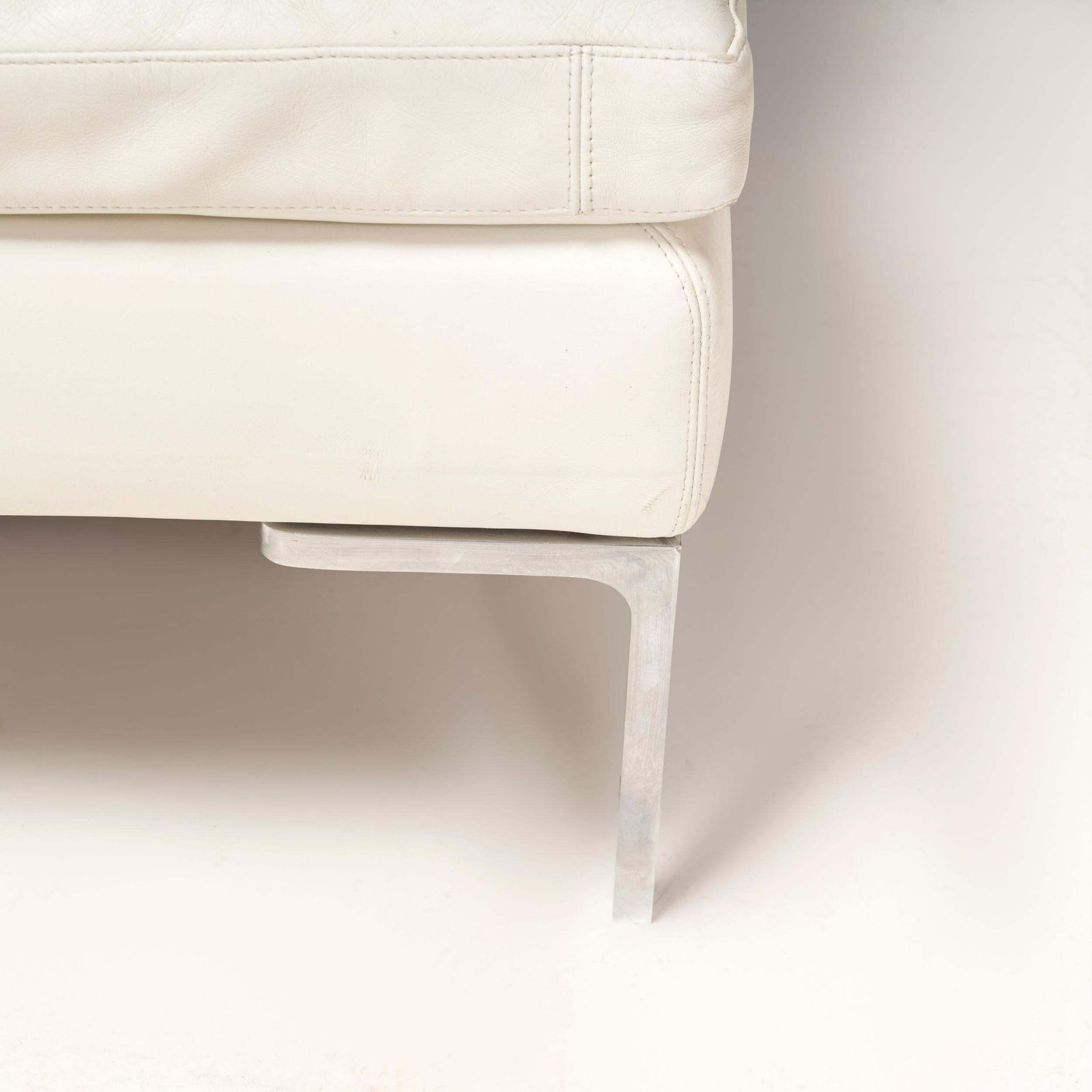 photo furniture B&B Italia By Antonio Citterio Ivory Cream Leather Charles Corner Sofa