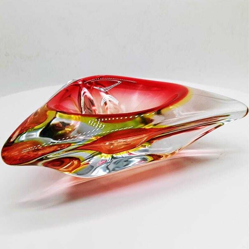 1960s Stunning Big Triangular Ashtray Or Catch All In Murano Glass. Made In Italy.