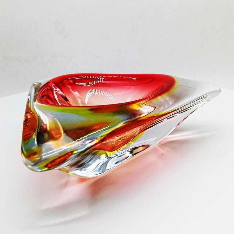 1960s Stunning Big Triangular Ashtray Or Catch All In Murano Glass. Made In Italy. photo Home Decor