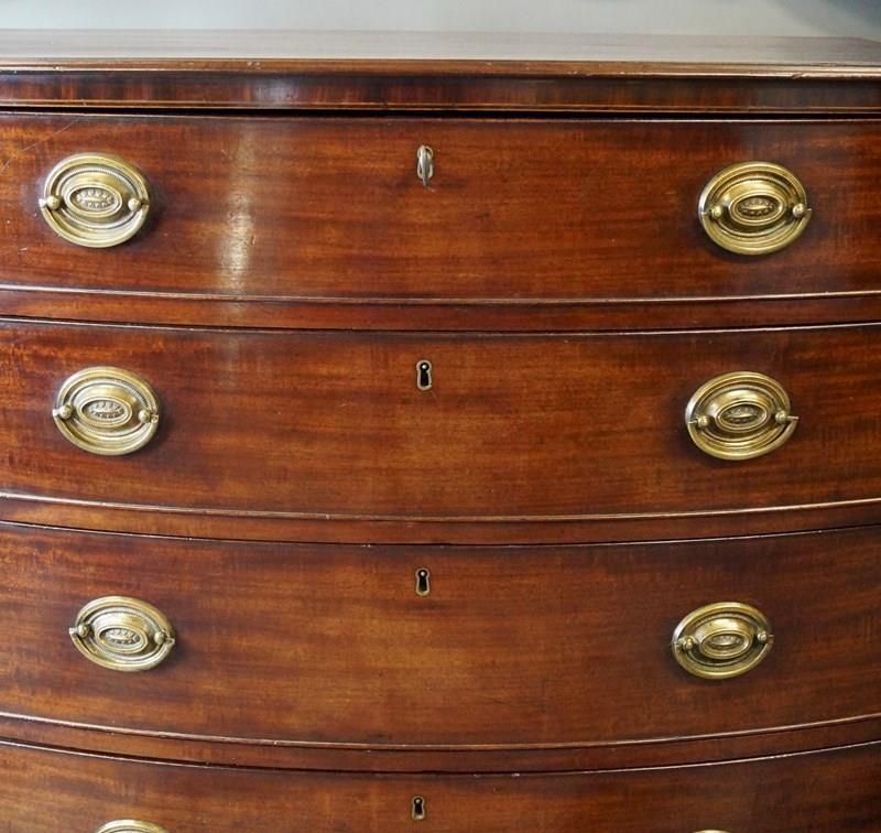 George III Mahogany Bow Fronted Chest photo 2950.0