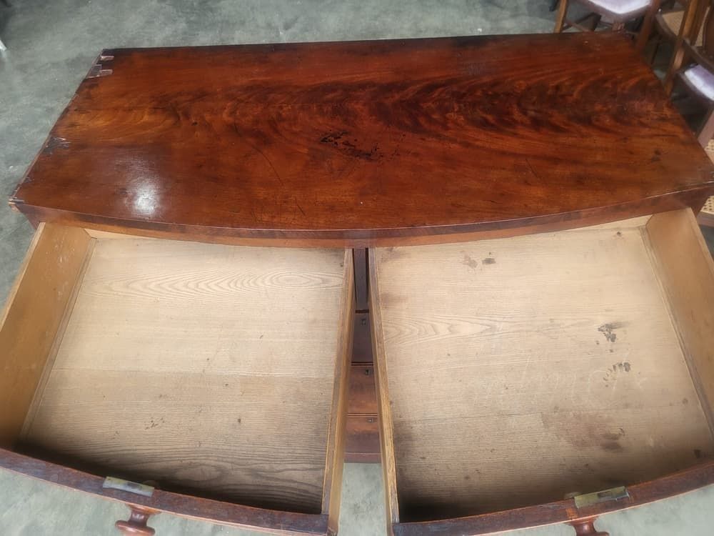 Antique Victorian Mahogany Bow Front 2 Over 3 Chest Of Drawers photo for sale