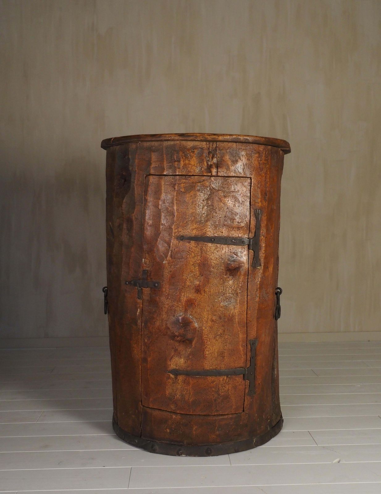 Primitive Folk Art Cabinet Made Of An Old Tree Trunk Early 1900s photo 4304.0