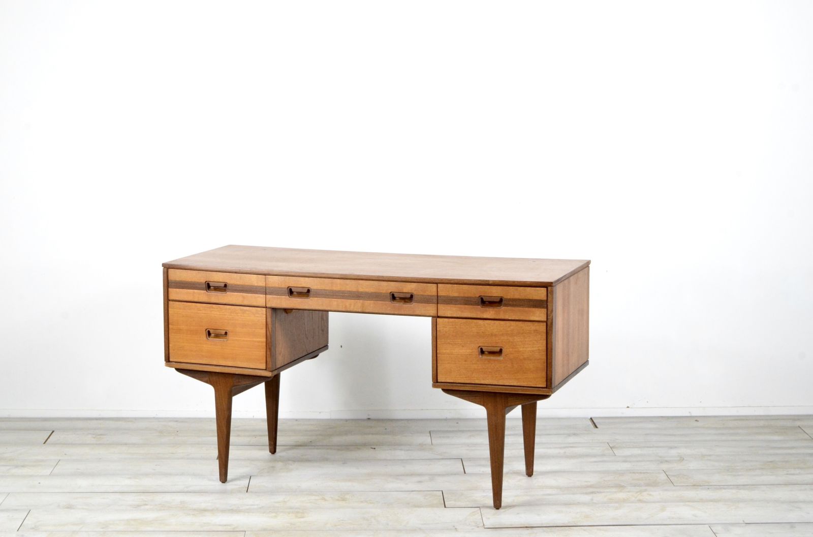 Fantastic Vintage 'Butilux' Teak Desk. Delivery. Modern / Midcentury / Danish Style.