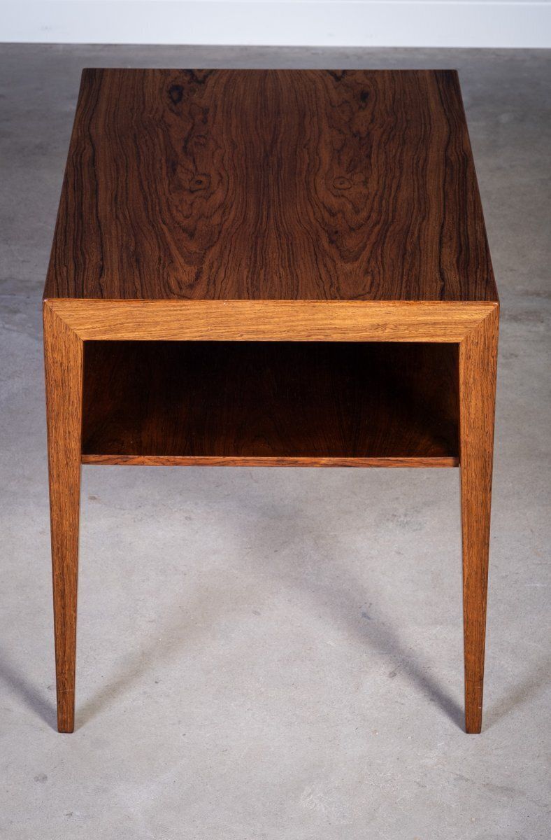Rozenhout bijzettafel van Severin Hansen voor Haslev Møbelfabrik, ca. jaren 1950 photo vinterior