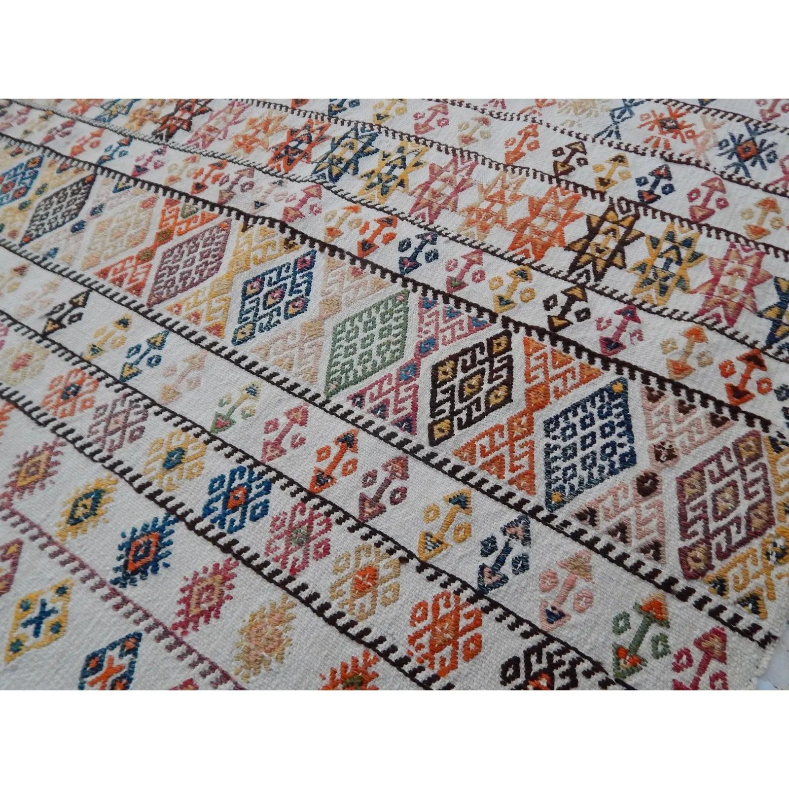 White Embroided Jajim Kilim Rug 3'1" X 3'3" photo 450.0