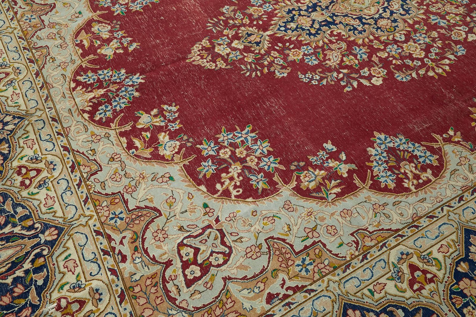 photo furniture 10x13 Vintage Hand Knotted Rug   47183
