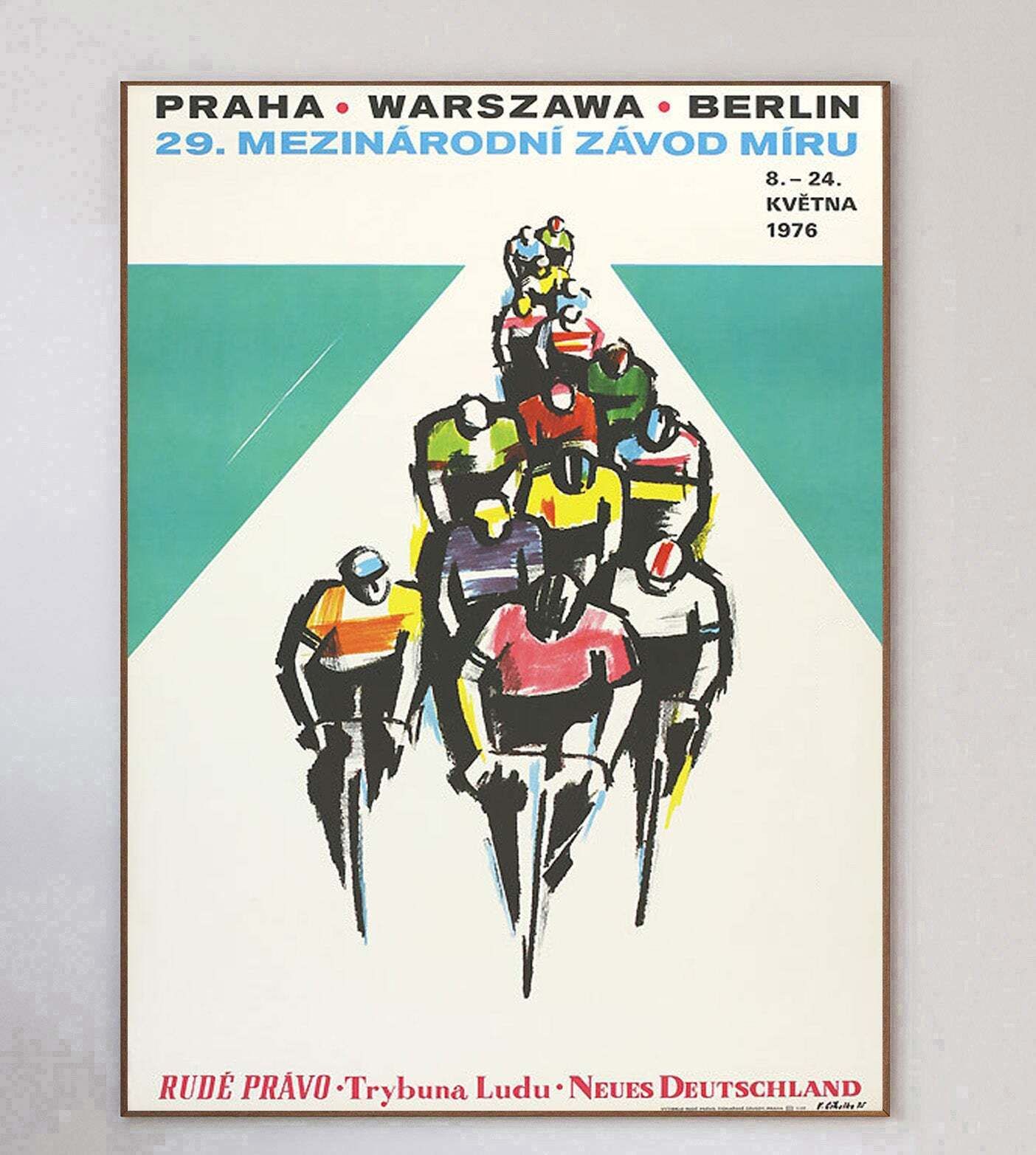 1975 Prague Warsaw Vienna Cycling Peace Race  Original Vintage Poster photo 677.0