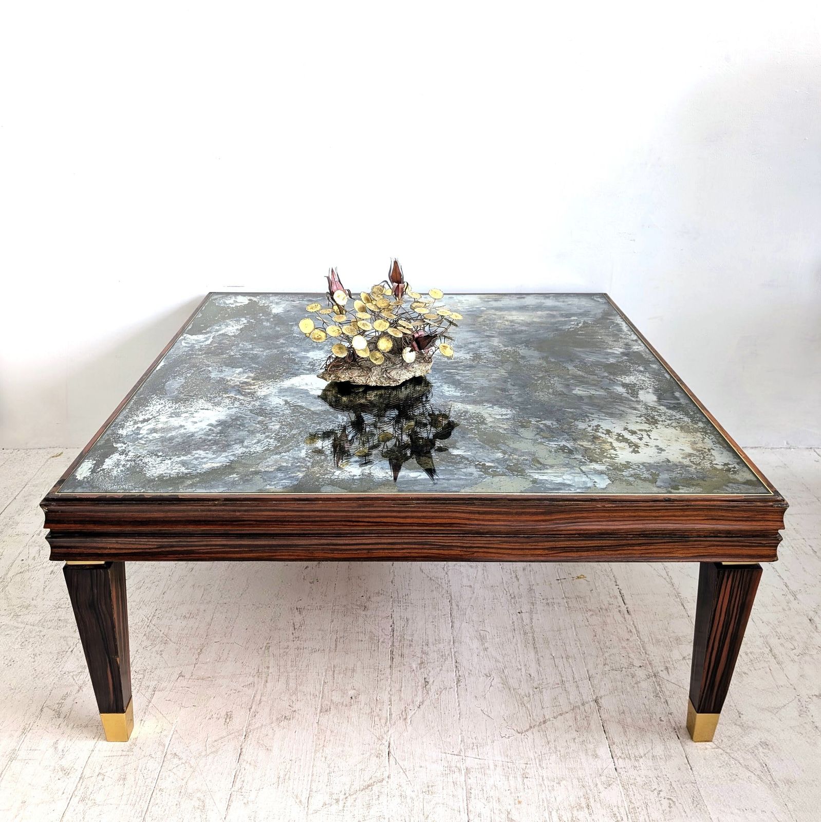 photo vintage Large Vintage Mid Century Macassar Coffee Table, Eglomise Glass Top, Italy 1970s