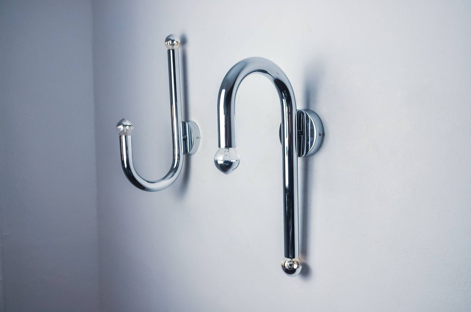photo furniture Pair Of Space Age Tubular Wall Lights, Chromed Metal, Italy, 1970