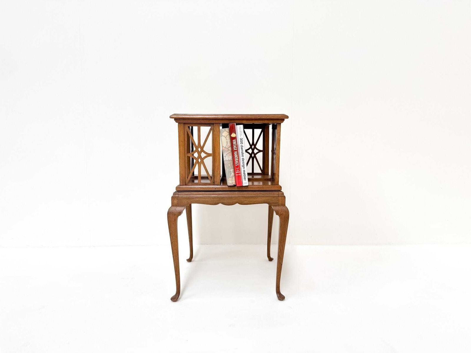 Antique Burl Walnut Revolving Side Table, Wortelnoot Book Table Ca. 1900