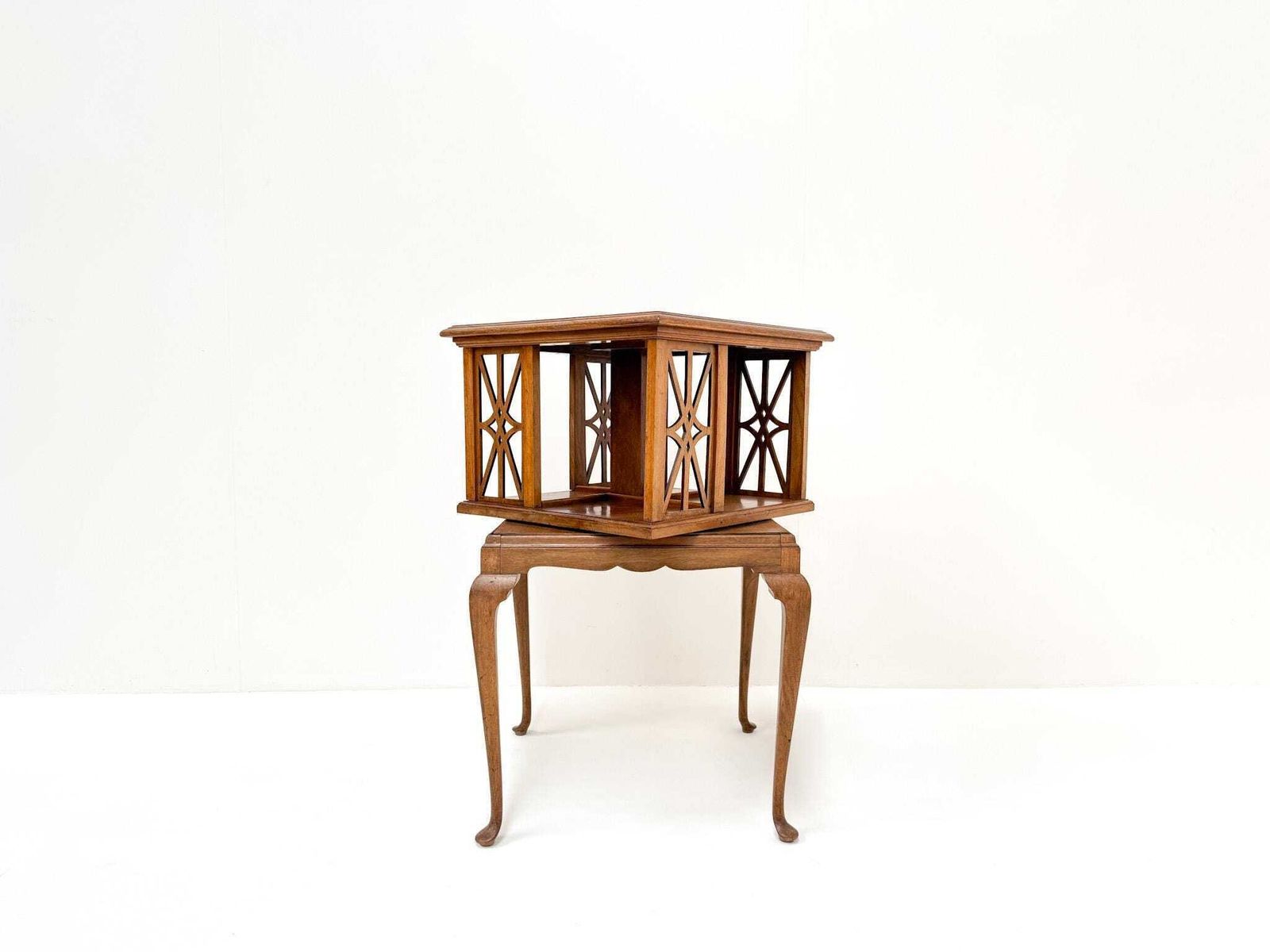 Antique Burl Walnut Revolving Side Table, Wortelnoot Book Table Ca. 1900 photo for sale