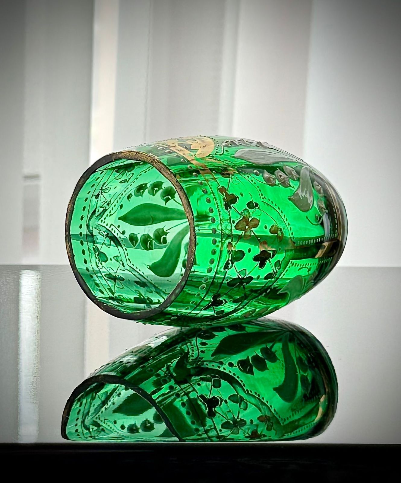 Victorian Green Glass Tumbler, Lily Of The Valley Enamel & Gilt, C.1880–1895 photo vinterior