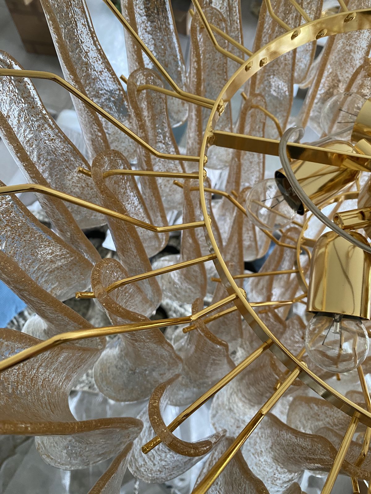 Contemporary Clear And Gold “Petali Selle” Murano Glass Chandelier In Mazzega Style photo furniture