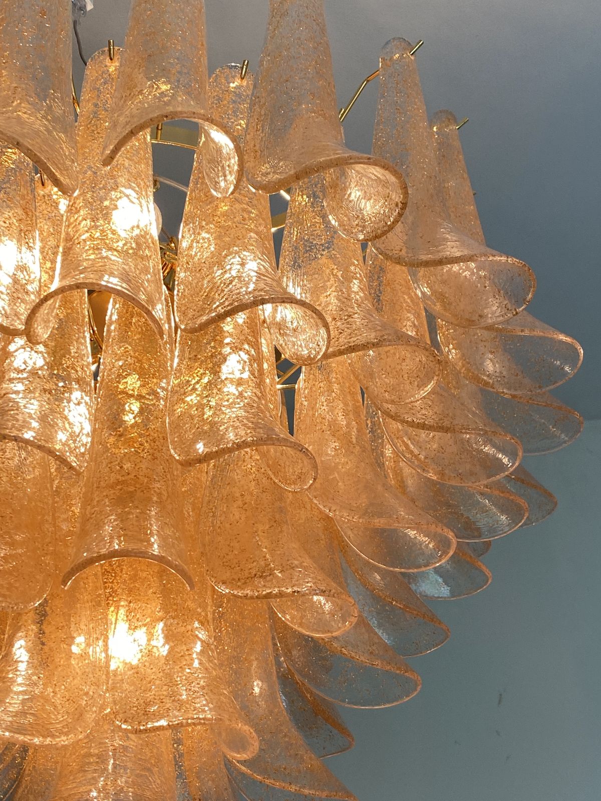 Contemporary Clear And Gold “Petali Selle” Murano Glass Chandelier In Mazzega Style photo for sale