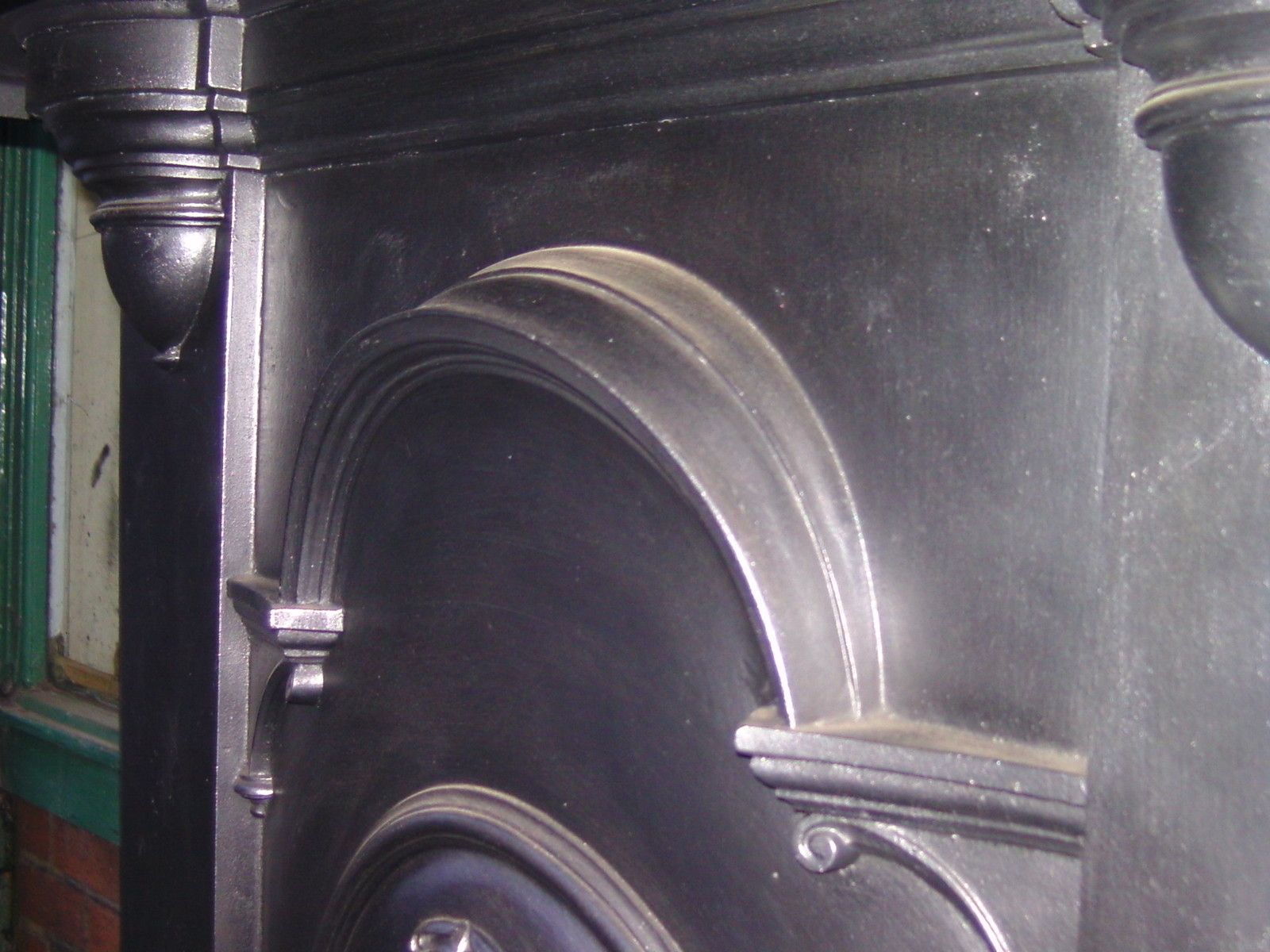 Arts And Crafts Tall Cast Iron Combination Fireplace. Fireplace Surround Antique photo 950.0
