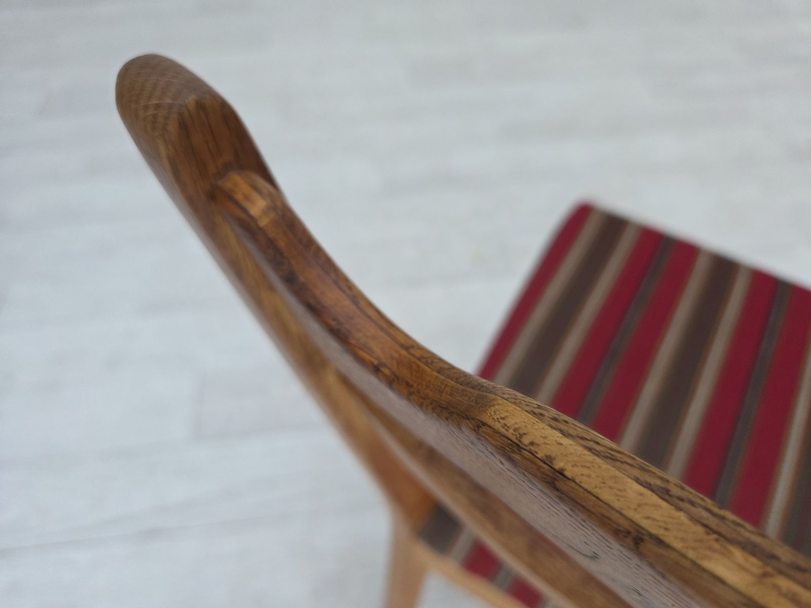 1960s, Set Of 4 Pcs Danish Dining Chairs, Furniture Wool, Solid Oak Wood. photo furniture