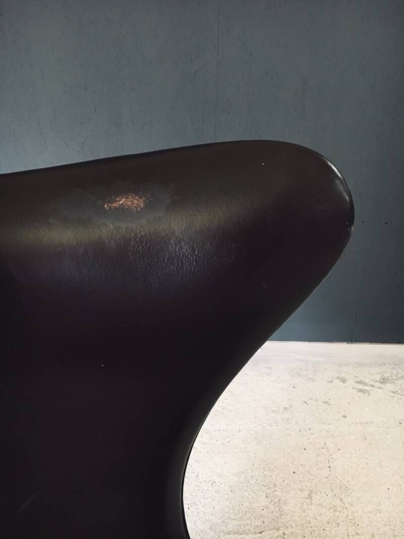 photo buy Mid Century Modern Scandinavische Design Leren Egg Chair Van Arne Jacobsen, Denemarken, Jaren 1970