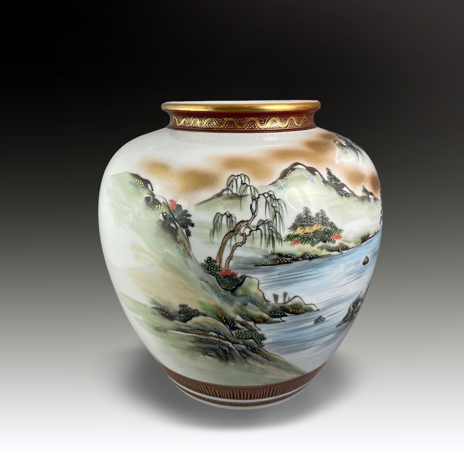 Japanese Kutani Large Vase Beautifully Decorated Taisho Period Perfect Condition photo for sale