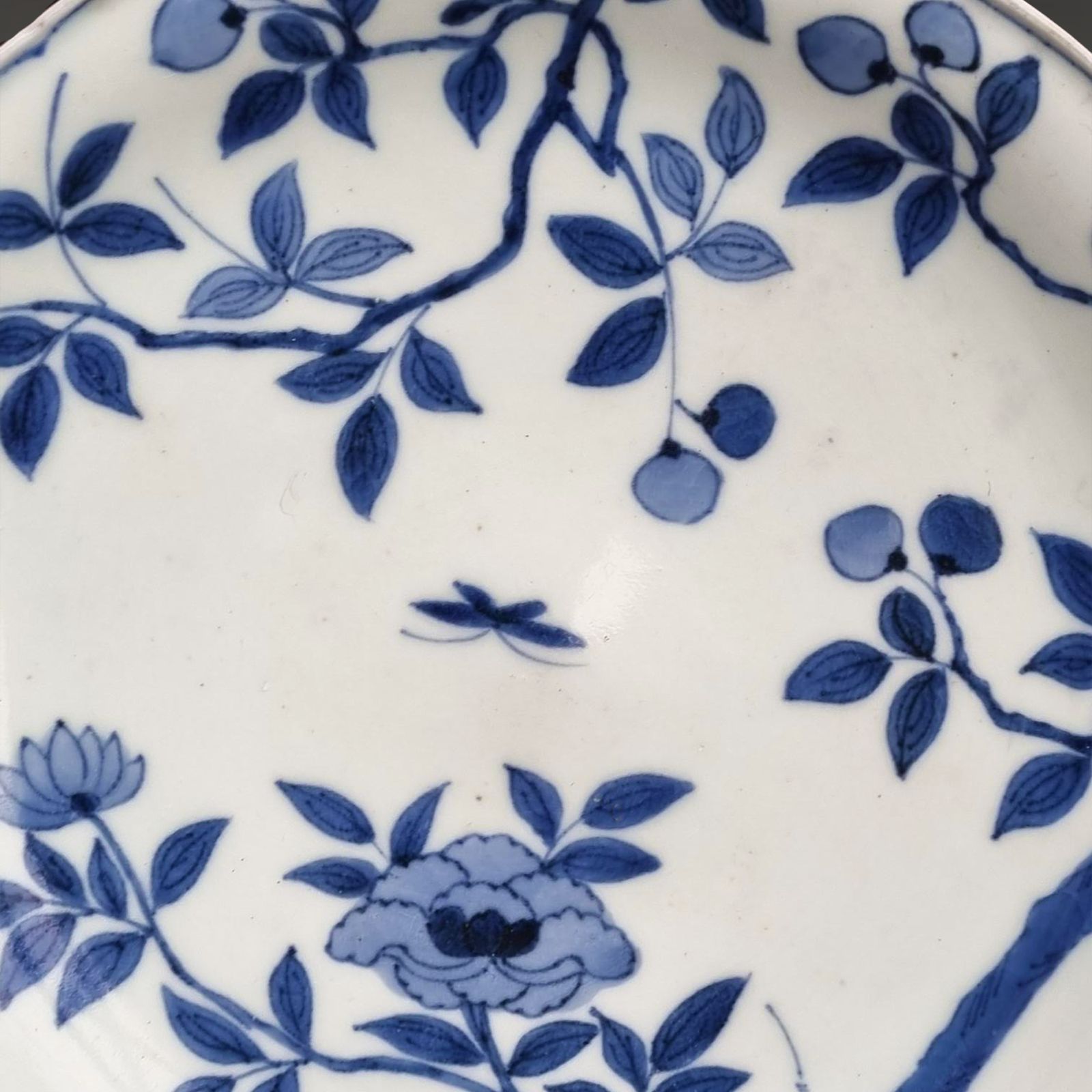 Japanese Kakiemon Early 1700's  Unusual Cobalt Blue/W  Rare And Magnificent 22cm photo for sale