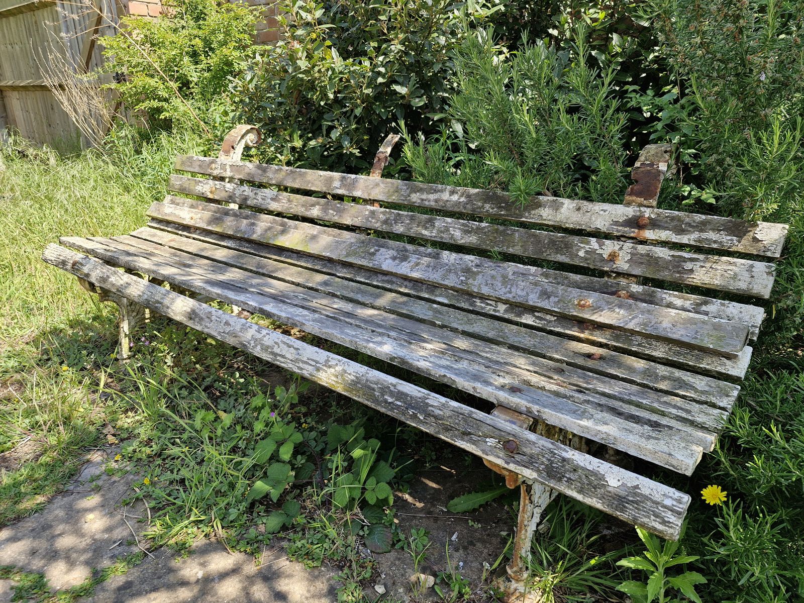 Cast Iron Victorian Garden Bench, Possibly Coalbrookdale, 6 Feet Wide photo Garden Furniture