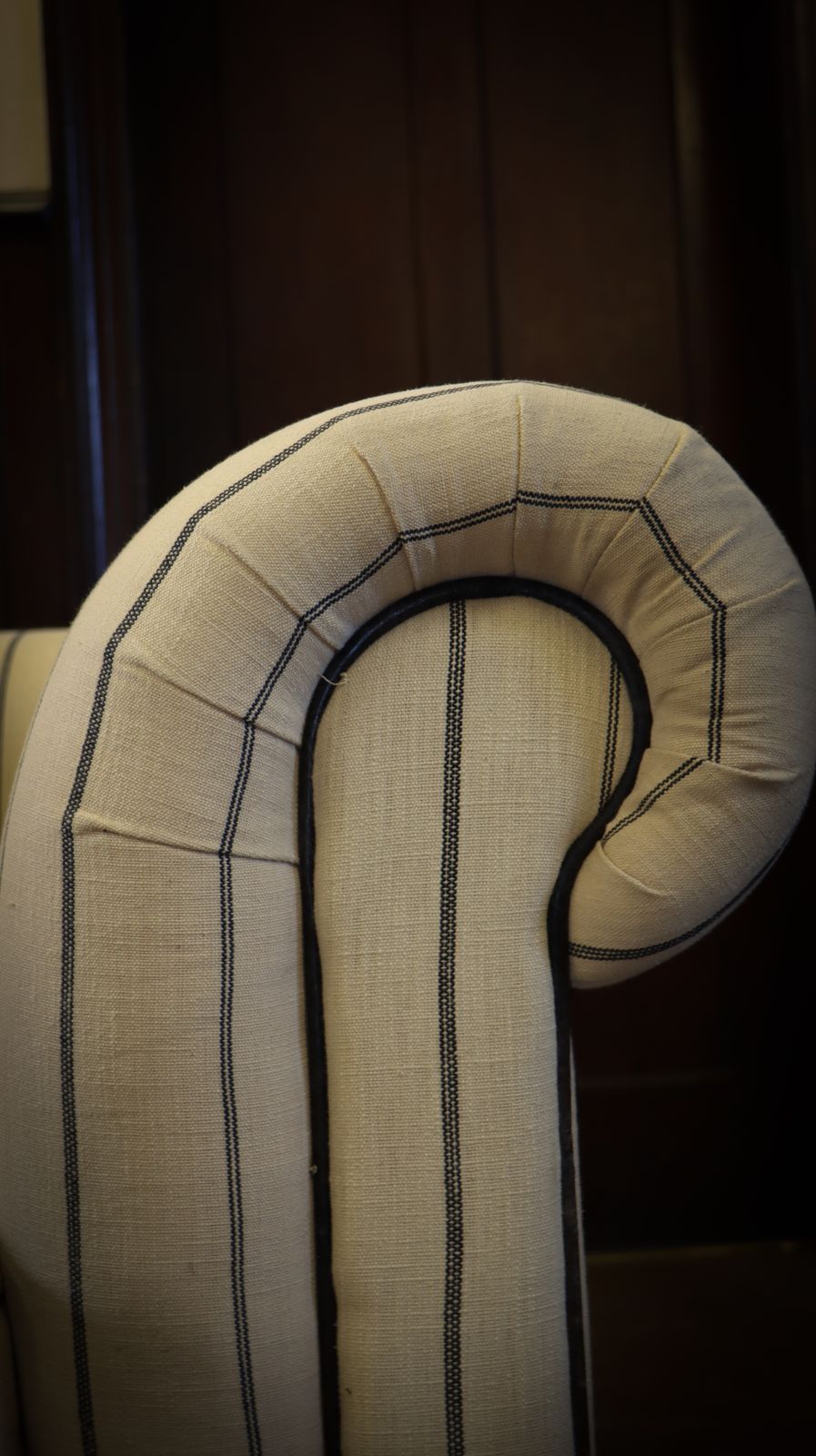 Superb Timothy Oulton Westminster Feather 2.5 Seater Leather Sofa Nautical Linen photo vinterior