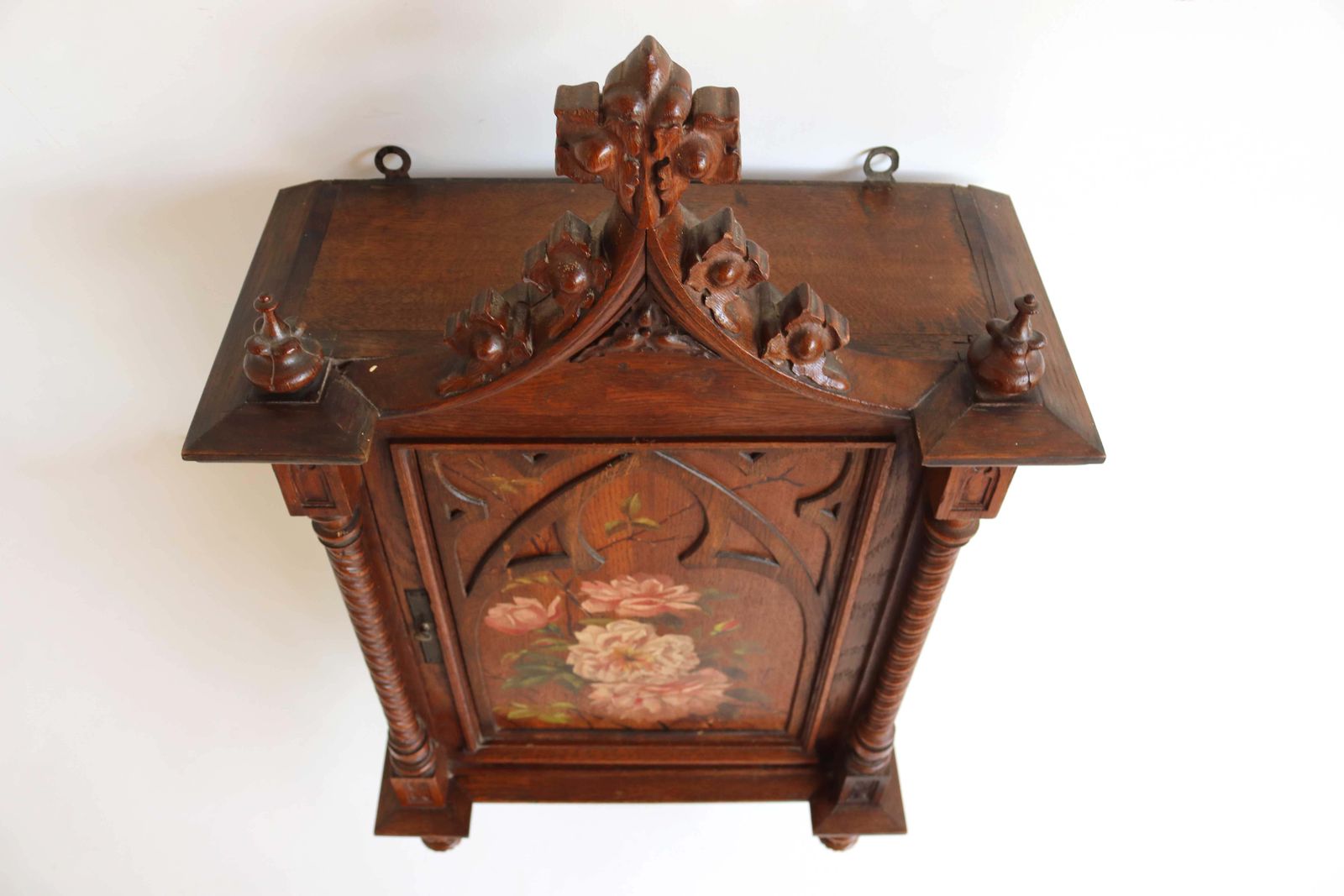 Antique Small Wall Cabinet Gothic Revival Hand Carved Oak Painted Twist Church photo vinterior