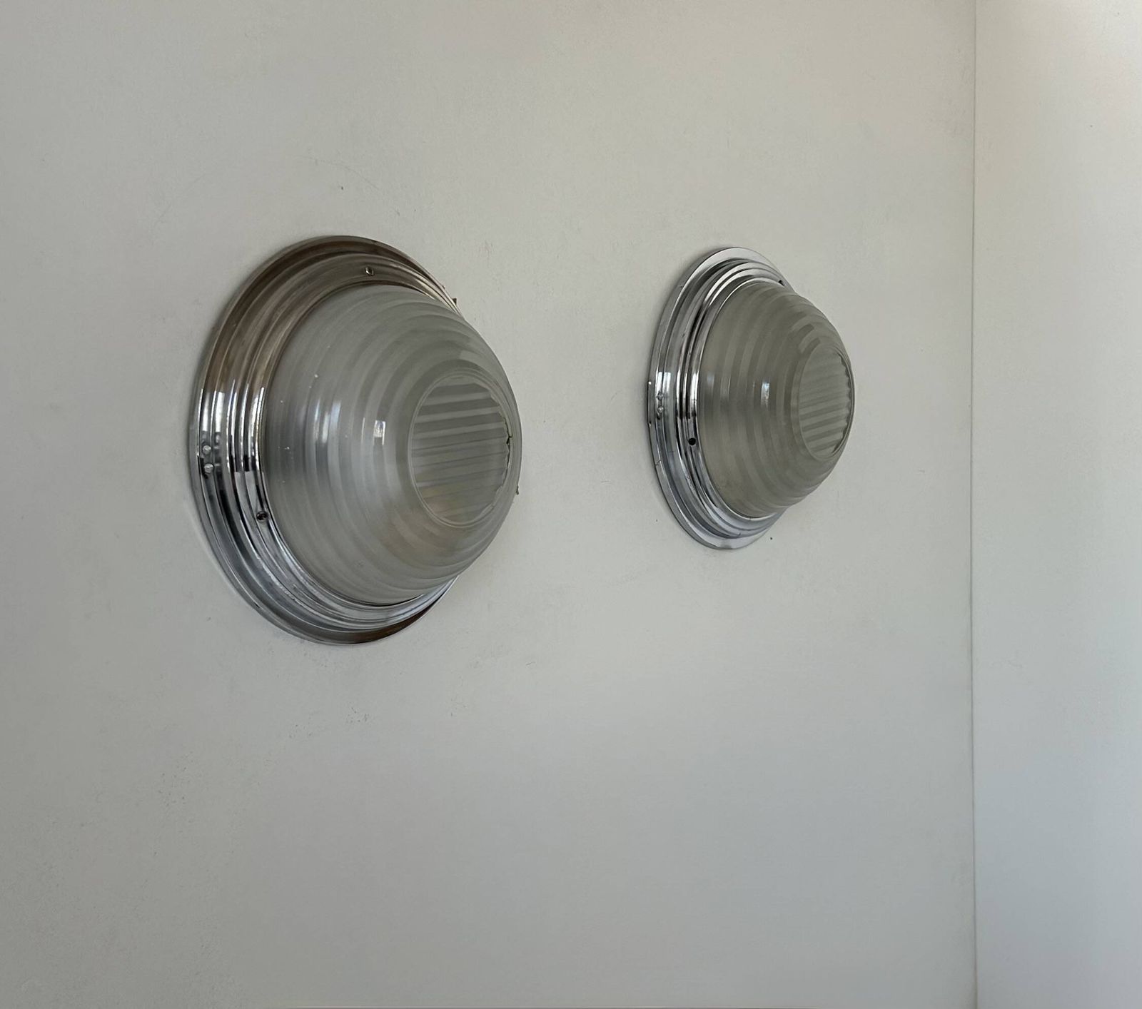 photo furniture Pair Of Vintage Wall Lights, Chrome And Pressed Sandblasted Glass, France 1930
