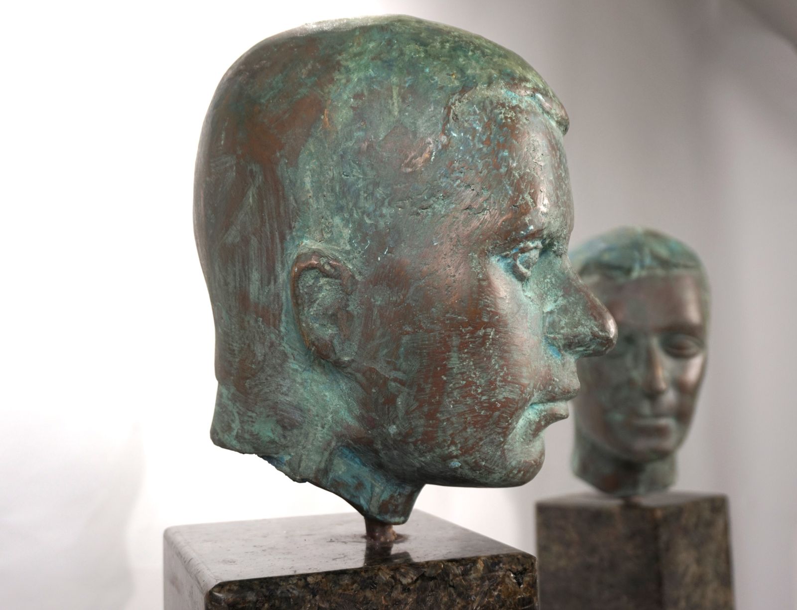 Set Of Two Bronze Busts On Granite Steles By A Student Of Georg Kolbe, 1925 photo 4900.0