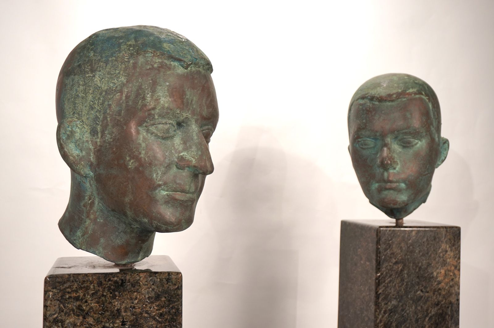 Art Set Of Two Bronze Busts On Granite Steles By A Student Of Georg Kolbe, 1925 photo