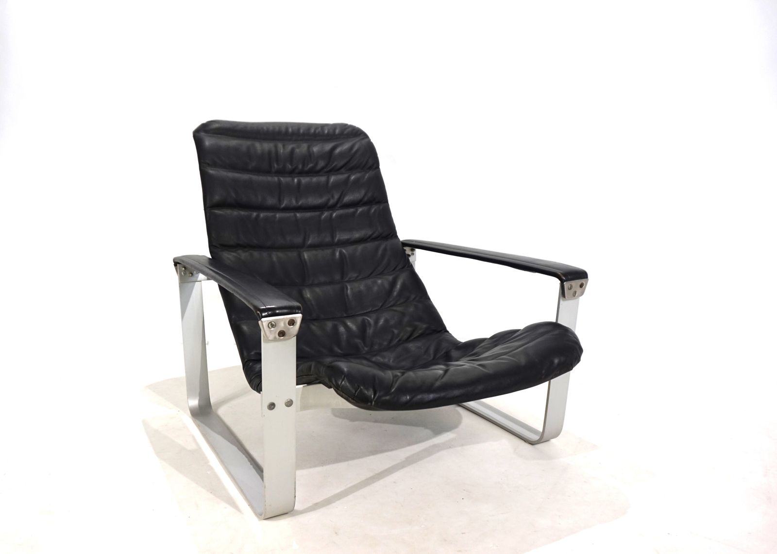 photo vinterior Asko Pulkka Leather Lounge Chair By Ilmari Lappalainen, 1960